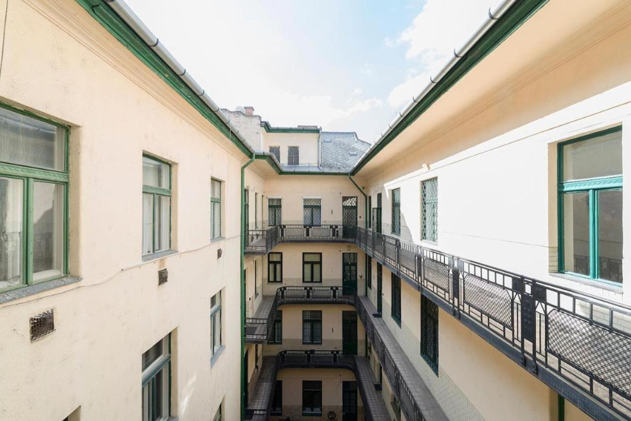 Vaci Street Apartments Budapest Eksteriør bilde